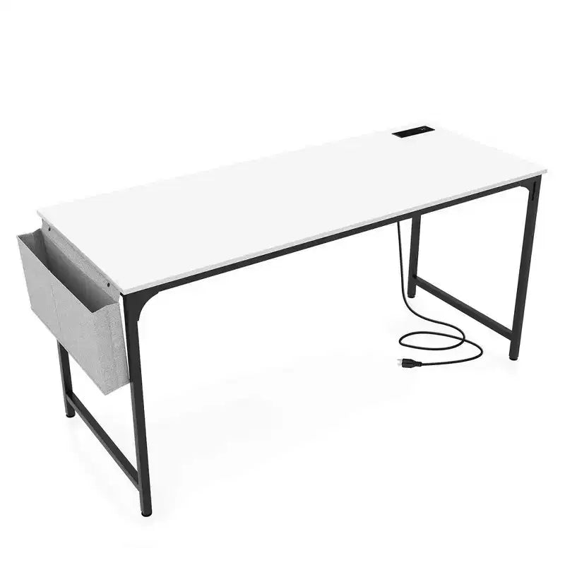 Bureau d'ordinateur moderne avec station de charge, pochette de rangement et crochet pour casque, blanc